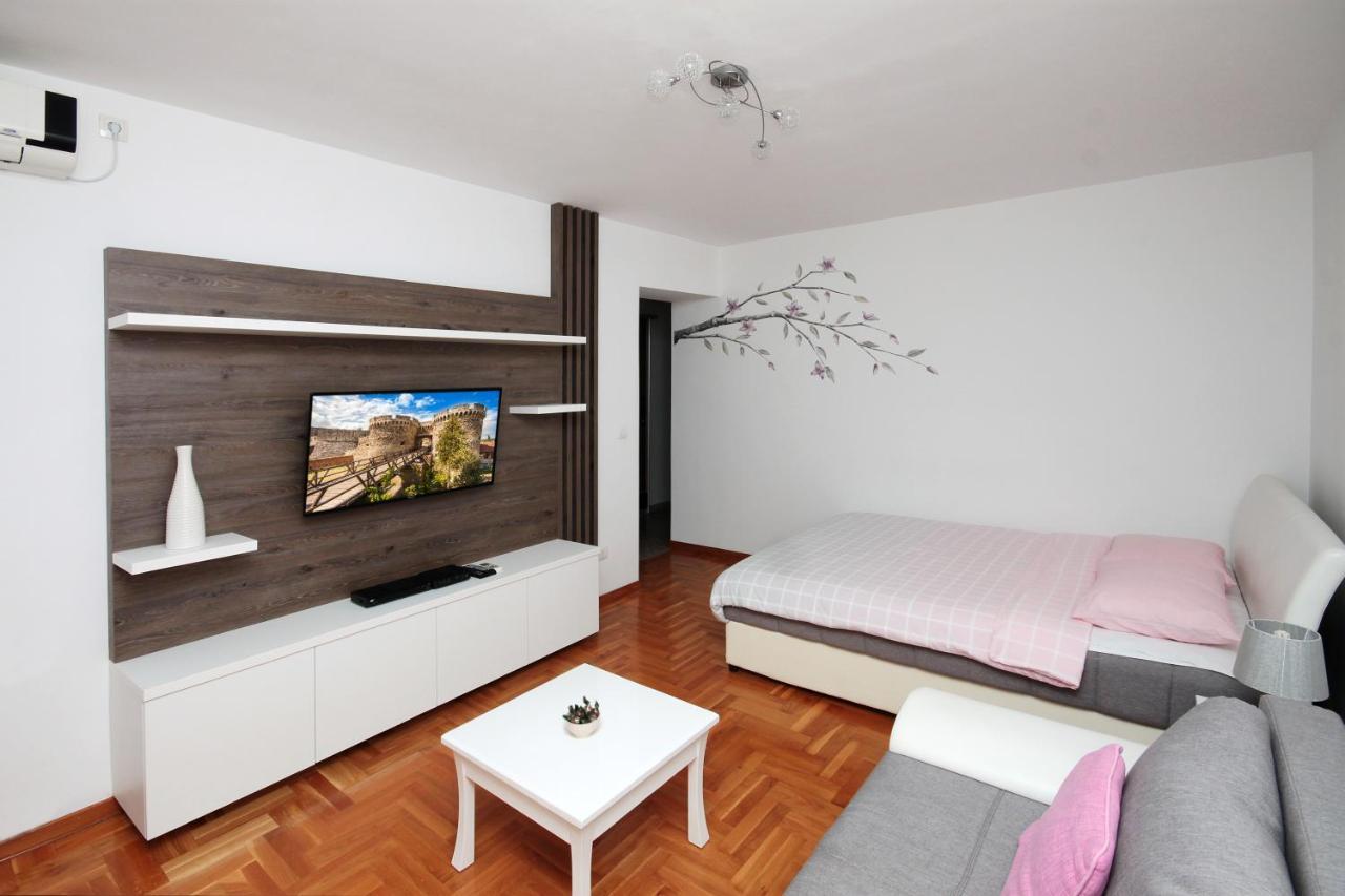 Apartment Lilly Beograd Bagian luar foto